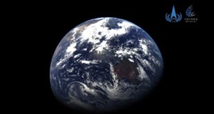 Akhirnya! Ada Foto Bumi dan Bulan yang Bikin Merinding dari China