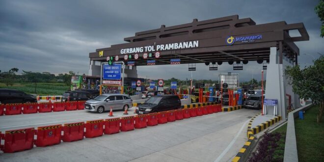 Intip Keseruan Jajal Tol Klaten-Prambanan yang Masih Bebas Biaya!