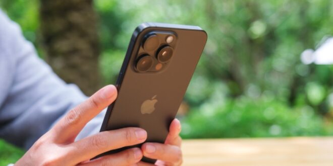iPhone Unjuk Gigi Lagi, Huawei Jadi Minder?