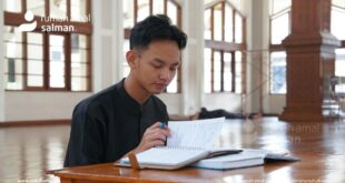 Kisah Inspiratif, Dari Masjid ke Gerbang Unpad, Perjuangan Farel Bikin Haru!