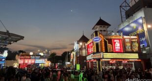 Matcha Latte Jumbo 1 Liter dan Es Serut, Pengalaman Jajan Seru di PRJ yang Bikin Nagih!