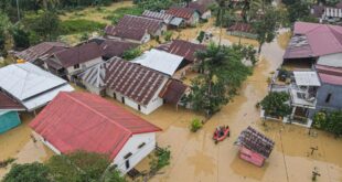Rumah Kebanjiran? Tenang, Ini Jurus Ampuh Mengembalikan Kondisinya!