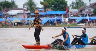 Sungai Ini Jadi Saksi Bisu Tradisi Pacu Jalur yang Bikin Dunia Terpukau!